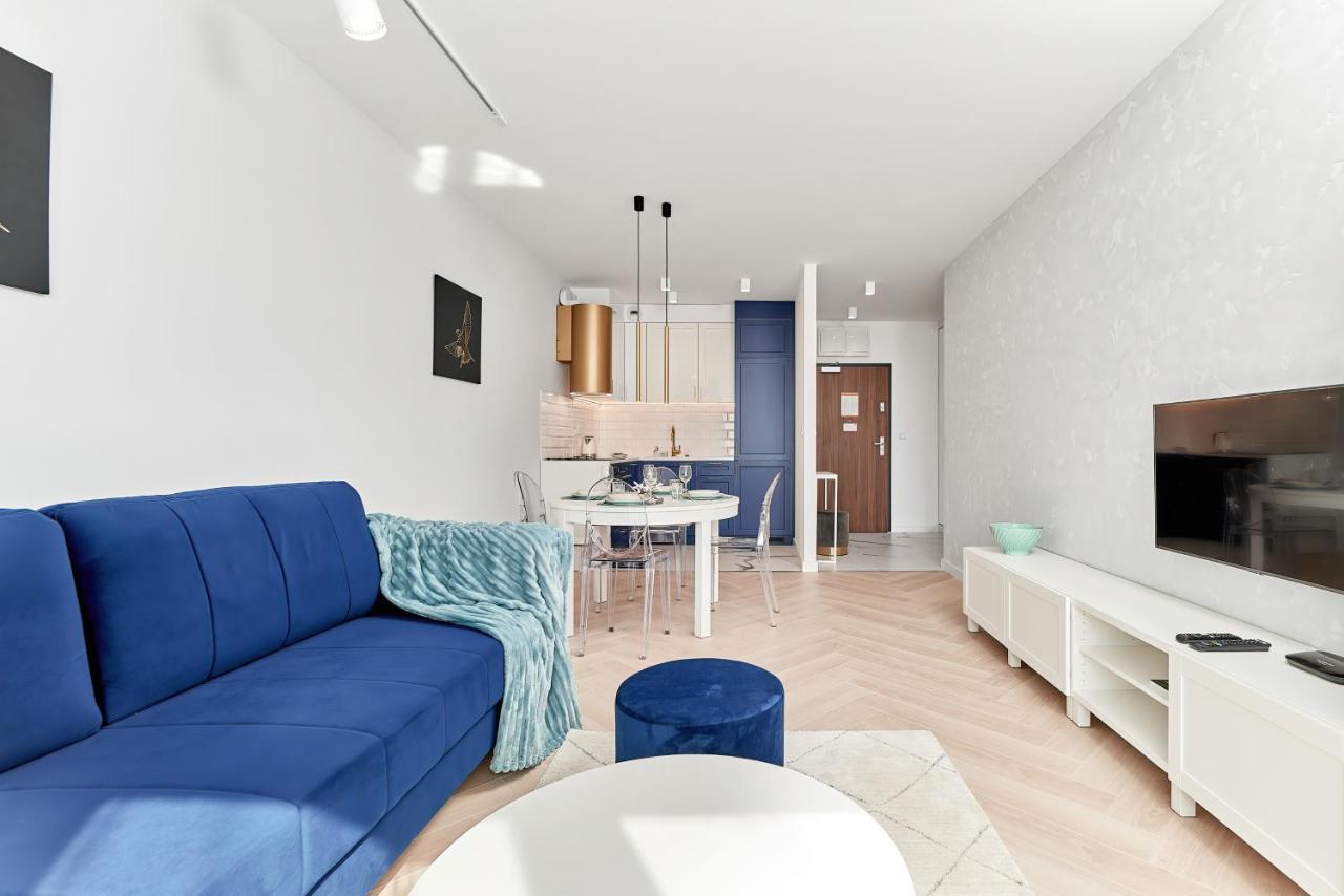 Exclusive Apartments Gwiazdzista With Free Garage Wroclaw By Noclegi Renters Kültér fotó